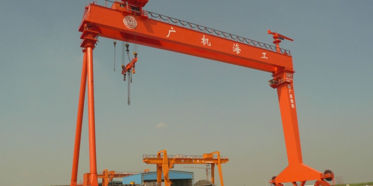 造船門式起重機(jī)